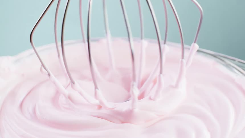 Wire whip spins in the batter