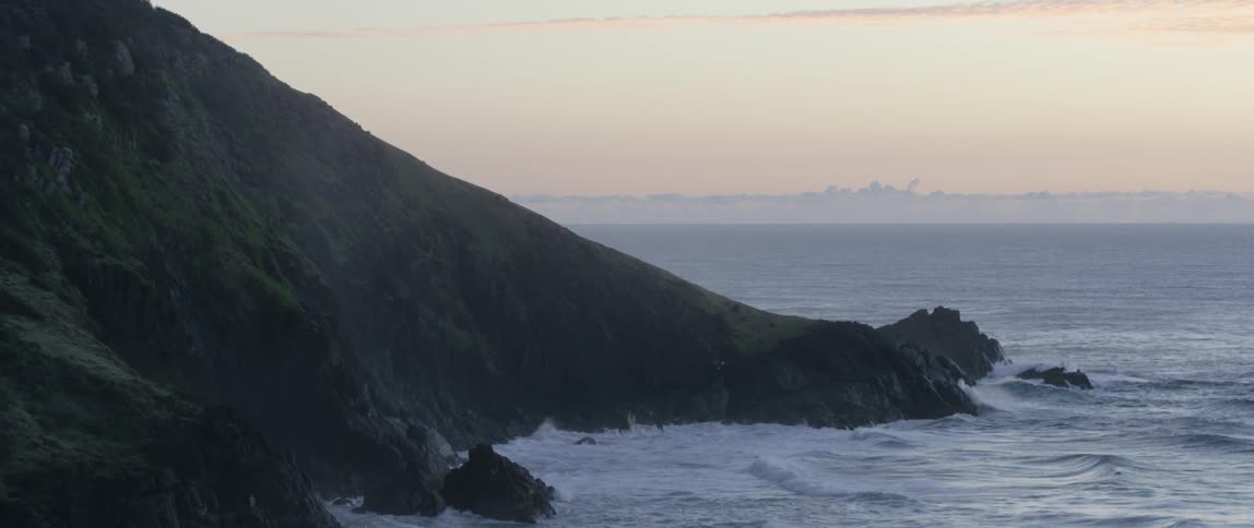 Waves are rolling in