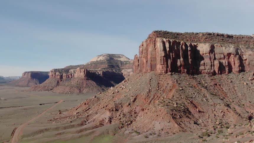 Rocky plateau desert land on a clear day
