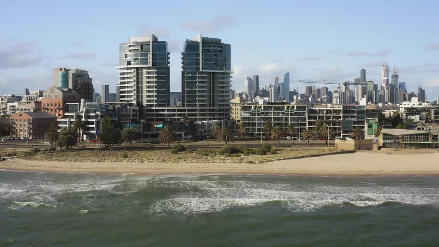 City on the edge of a large body of water