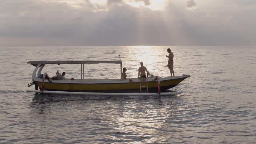 People boat on ocean water