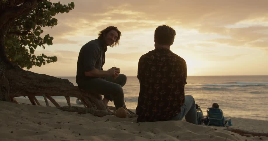Friends Traveling In Hawaii