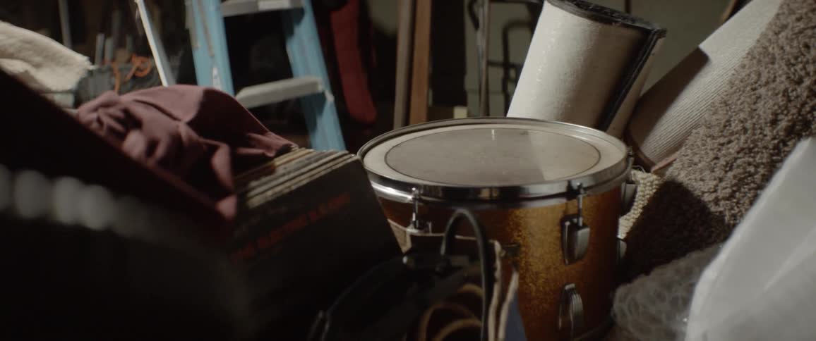Tom tom drum among other junk