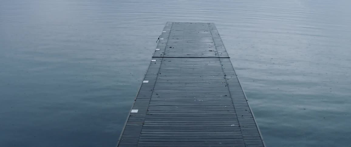 Dock extends over lake