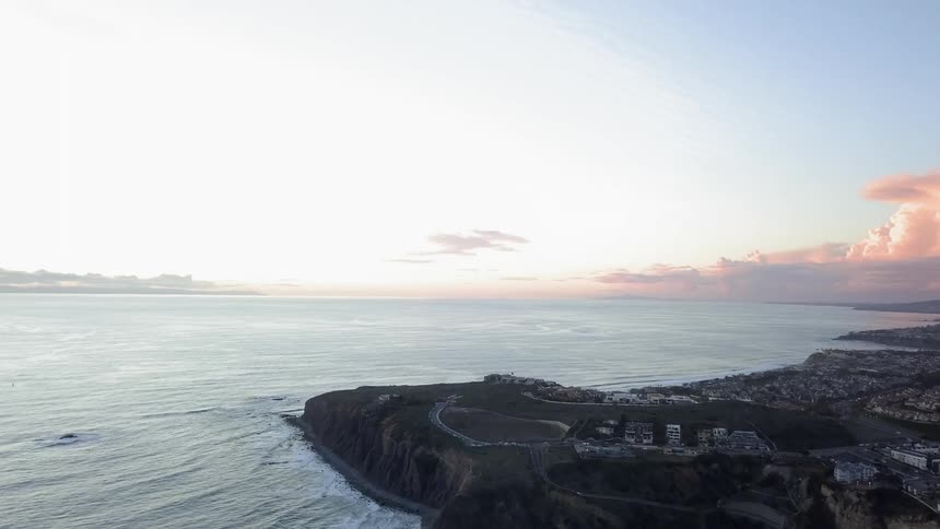 Sun shines over the ocean
