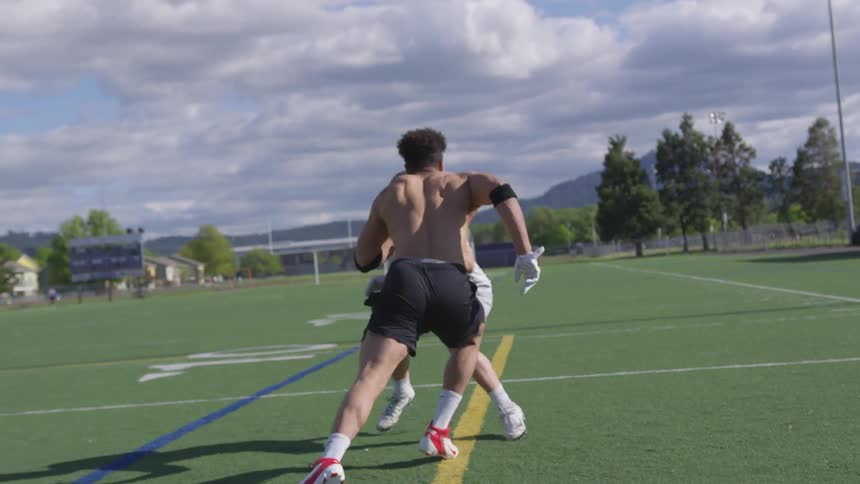 Players race and try to block each other