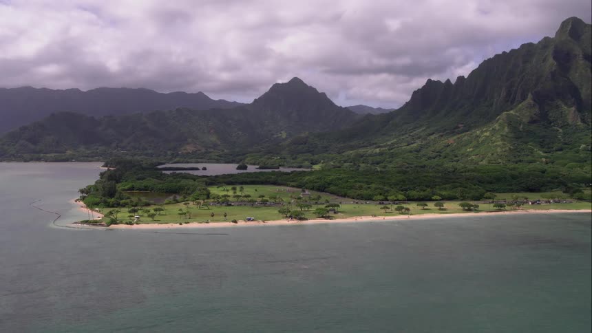 The view of the mountains are green