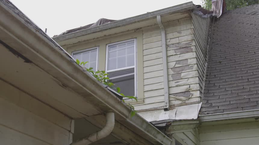 House falling apart