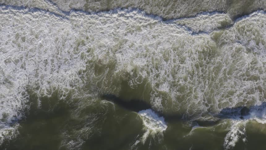 The waves are moving fast