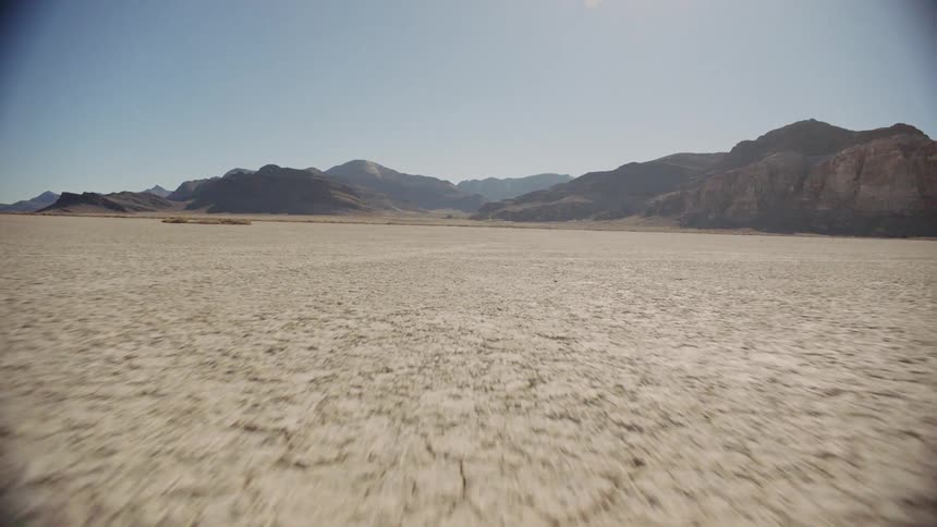 Moving fast in the dessert