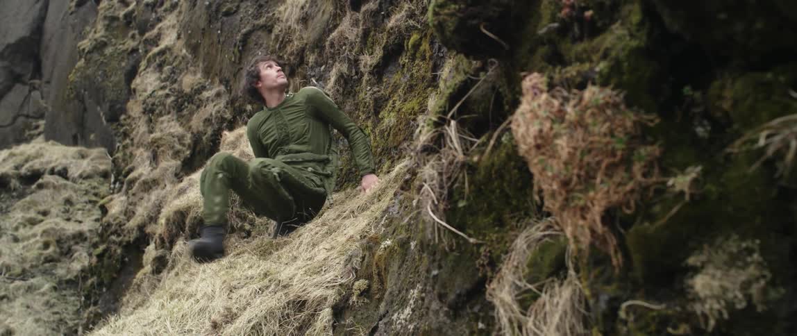 Pilot Surviving After Flight Crash