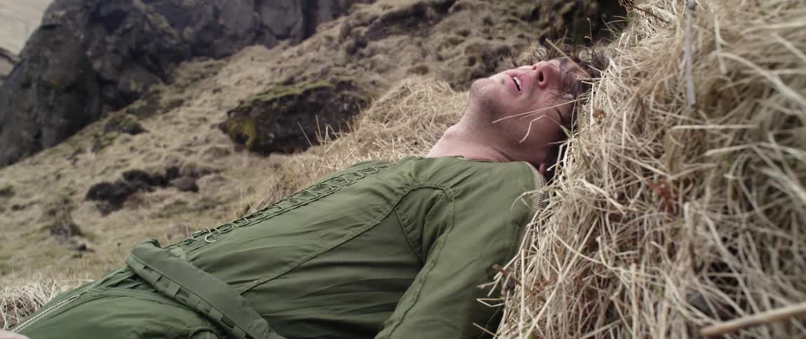 Pilot Surviving After Flight Crash