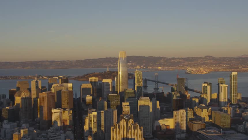Panning shot of a downtown city