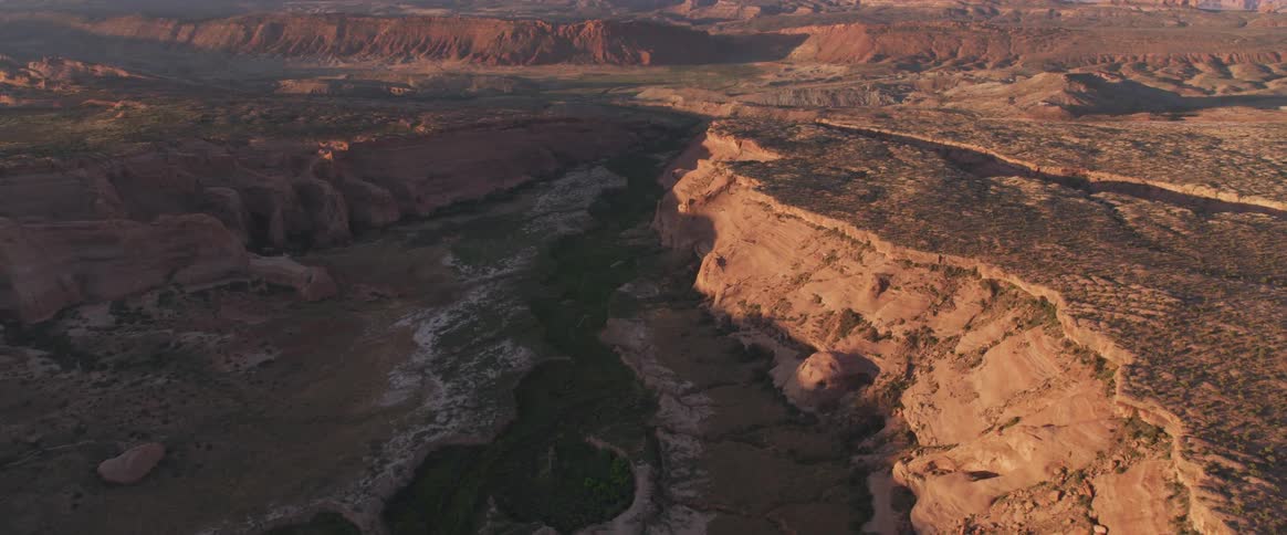 Overview of canyon and riverbed