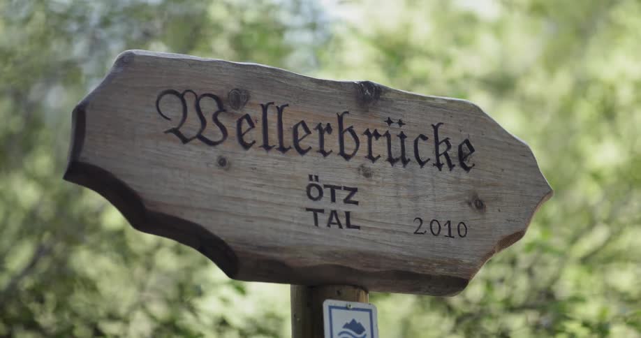 A sign reading wellerbrucke