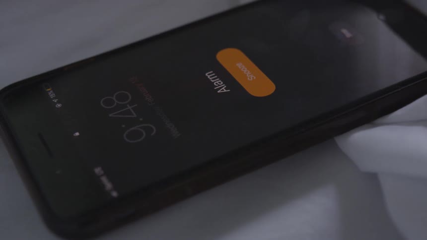 Smartphone alarm goes foo