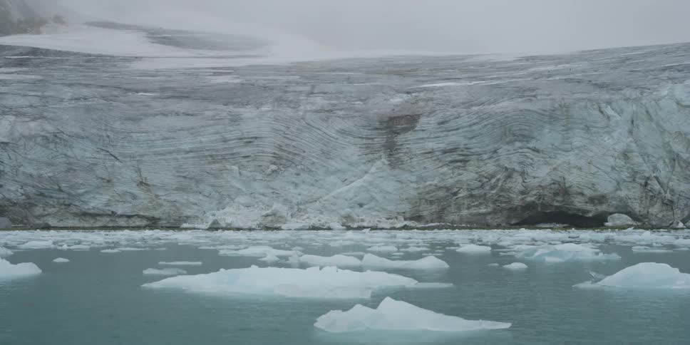 Ice and frozen water move in a current